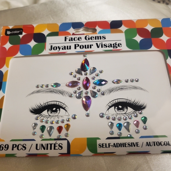 Face Gems & Jeweled Eyelashes - Picture 6 of 13